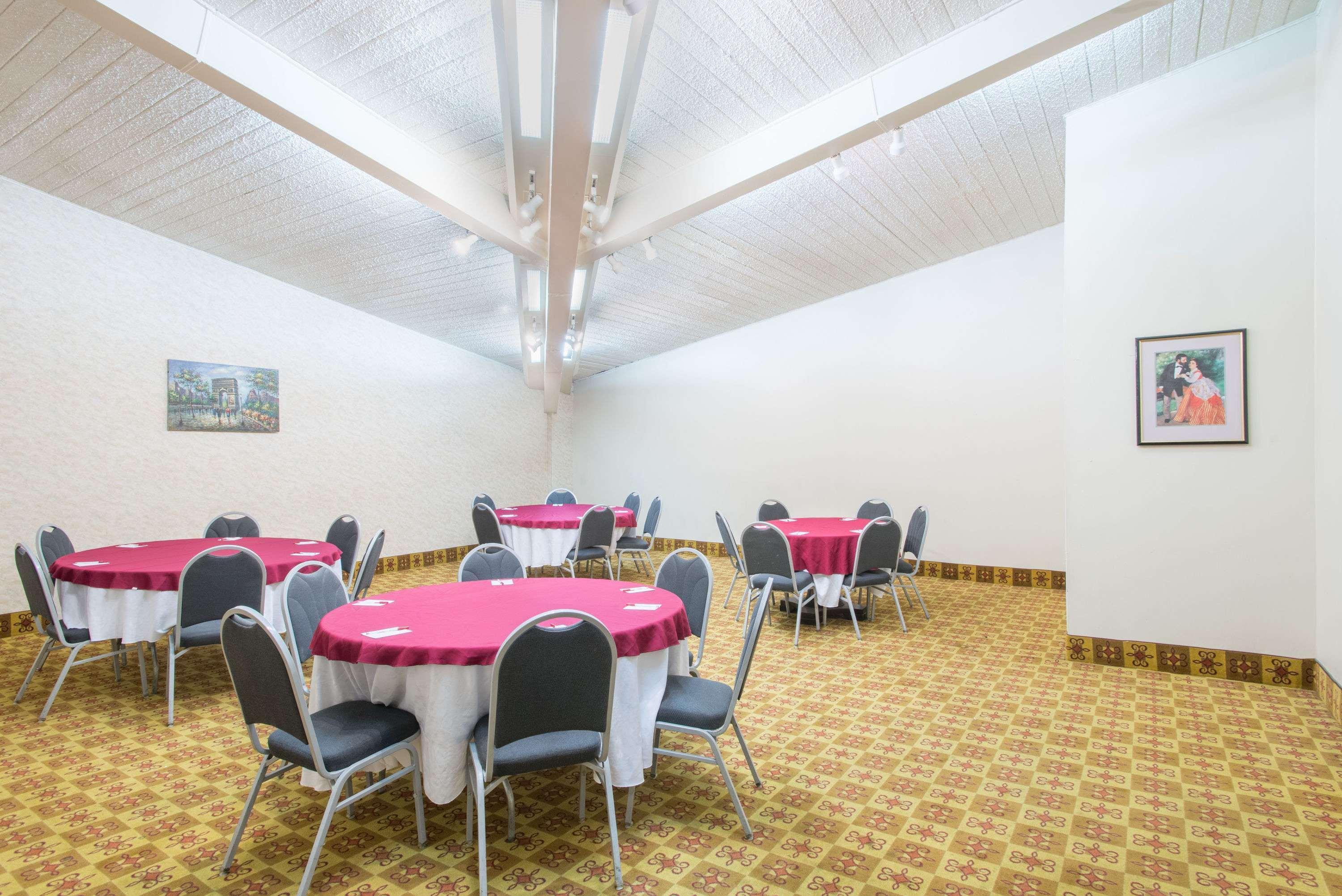 Ramada By Wyndham Allentown Bethlehem Esterno foto