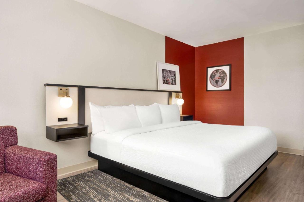 Ramada By Wyndham Allentown Bethlehem Esterno foto
