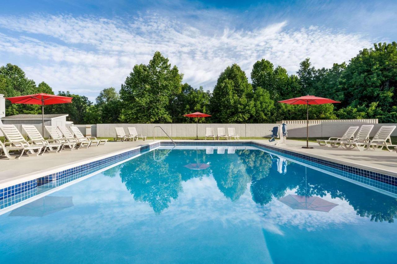 Ramada By Wyndham Allentown Bethlehem Esterno foto