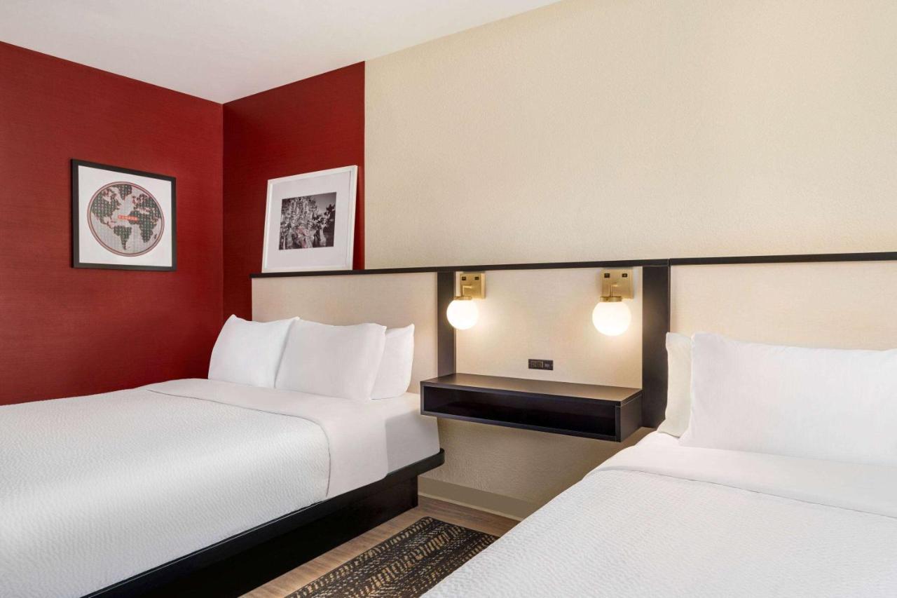 Ramada By Wyndham Allentown Bethlehem Esterno foto